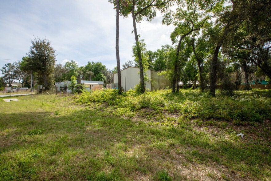 More Photos Of 8786 & 8782 State Road 21, Melrose Light Manufacturing For Sale