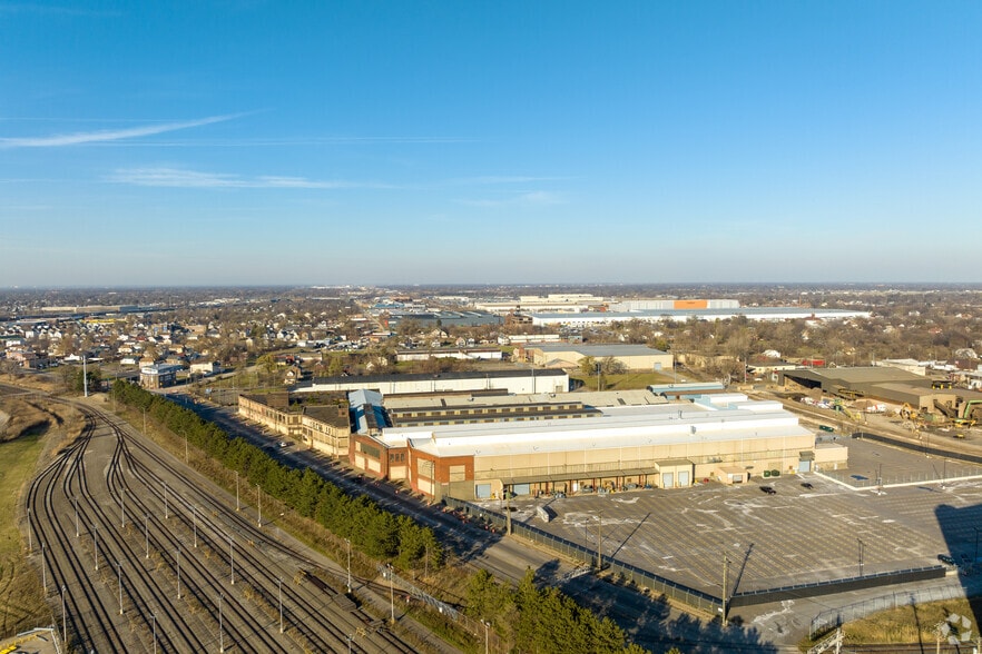 More Photos Of 6600 Mount Elliott St, Detroit Warehouse For Lease