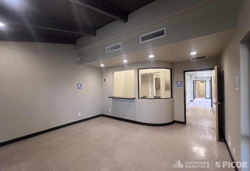 More Photos Of 3970-3986 N Campbell Ave, Tucson Medical For Sale