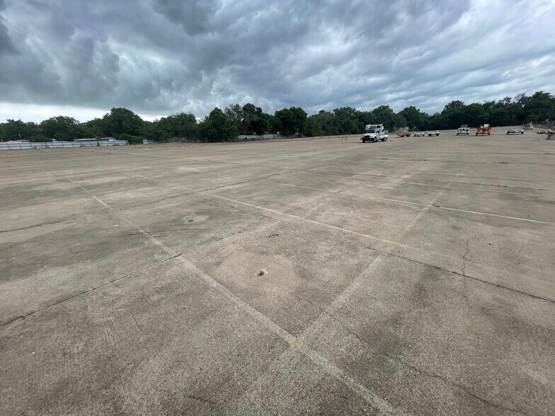 More Photos Of 4001 Ohio Garden Rd, Fort Worth Land For Lease