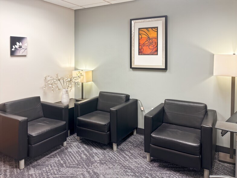 More Photos Of 500 W Putnam Ave, Greenwich Coworking Space