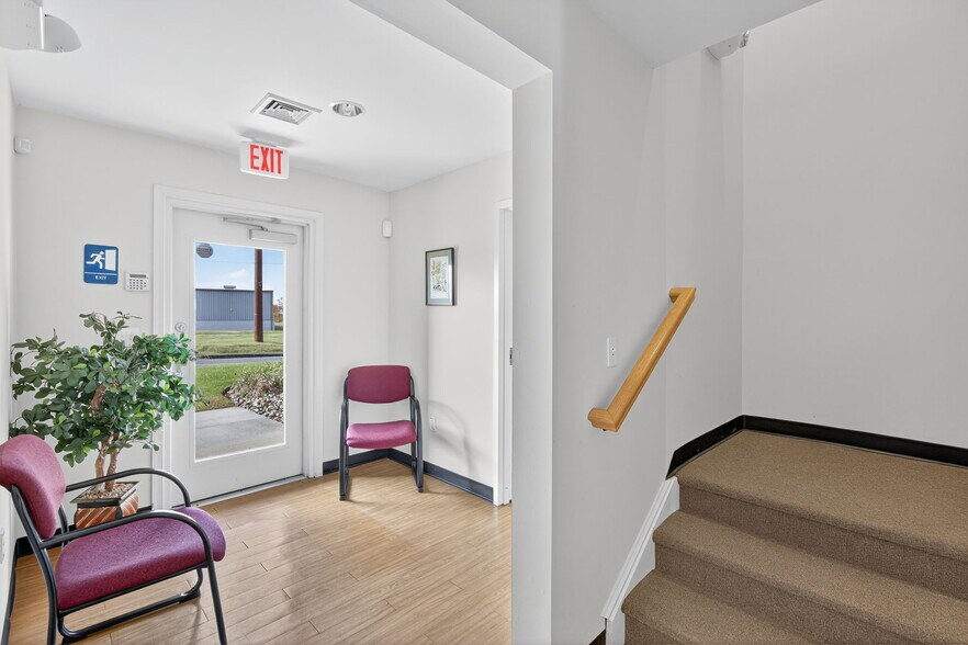 More Photos Of 6614 Ruppsville Rd, Allentown Office For Sale