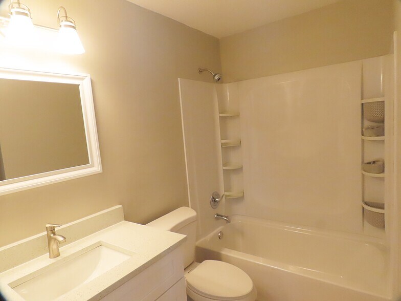More Photos Of 5136-5186 La Mancha Ct, Orlando Apartments For Sale