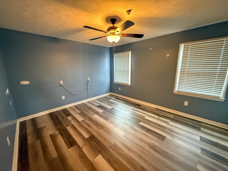 More Photos Of 483 Caribou Rd, Asheville Specialty For Sale