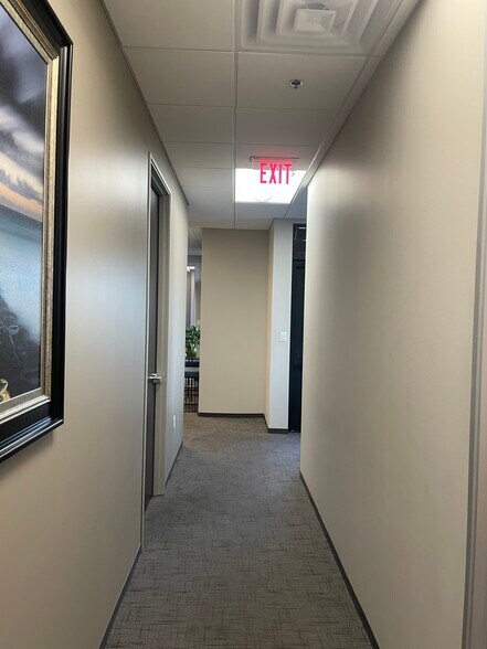 More Photos Of 1482 E Williams Field Rd, Gilbert Unknown For Lease