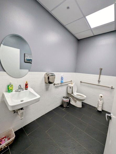 More Photos Of 52-54 Broadway, Greenlawn Storefront Retail Office For Sale