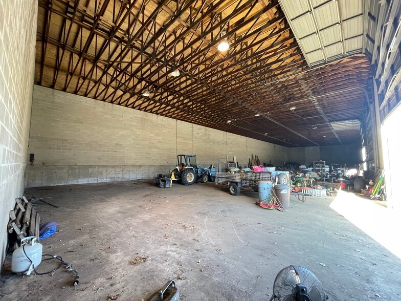 More Photos Of 61 Ffyler Pl, Suffield Unknown For Lease