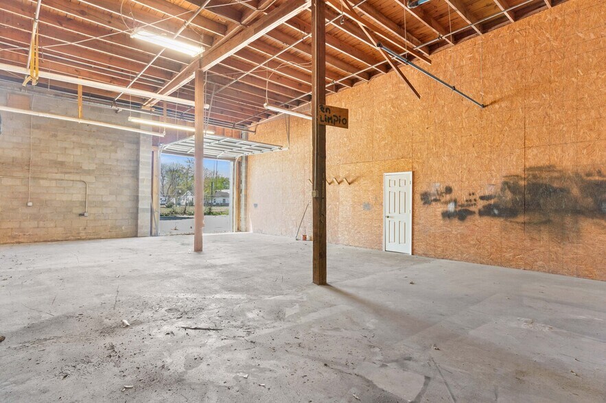 More Photos Of 105 N Sharpe St, Selma Warehouse For Sale