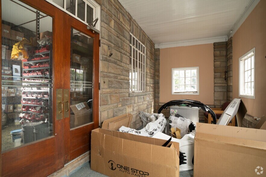 More Photos Of 16209 N Valley Pike, New Market Auto Salvage Facility For Sale
