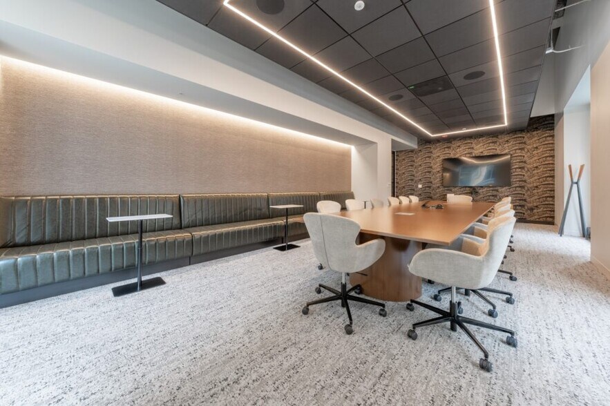 More Photos Of 55 E Monroe St, Chicago Office Residential For Lease