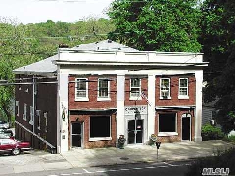 Primary Photo Of 41 Main St, Roslyn Freestanding For Lease