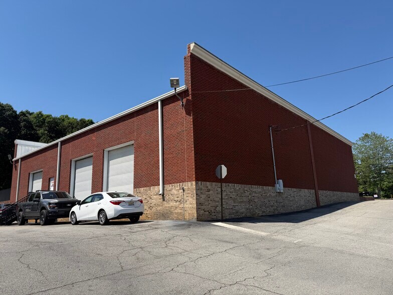 More Photos Of 904 Atlanta Hwy, Buford Warehouse For Sale