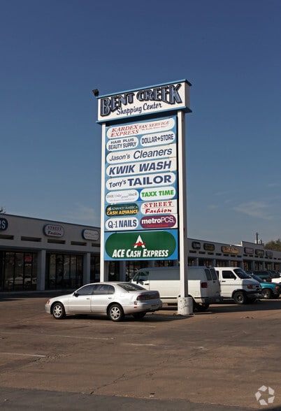 More Photos Of 9770-9798 Forest Ln, Dallas General Retail For Lease