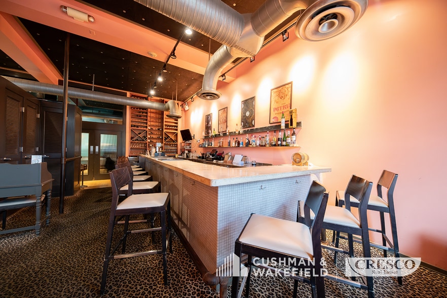 More Photos Of 13111-13125 Shaker Blvd, Cleveland Unknown For Lease