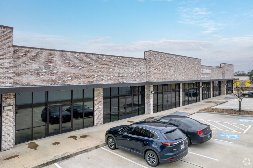 More Photos Of 8406 Hall Rd, Houston Storefront Retail Office For Lease