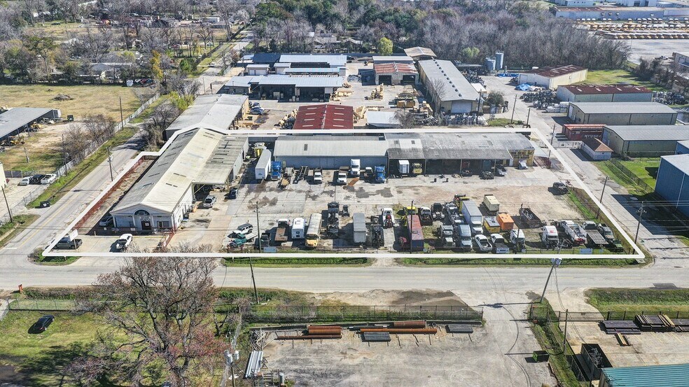 More Photos Of 13846 Chrisman Rd, Houston Warehouse For Sale