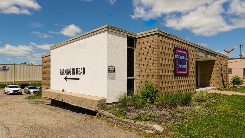 More Photos Of 8045 Colerain Ave, Cincinnati Office For Lease