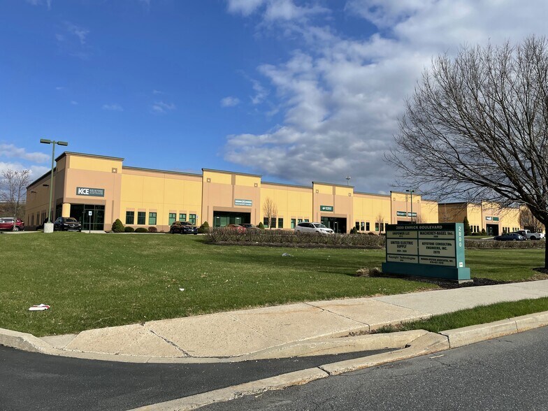 More Photos Of 2810-2870 Emrick Blvd, Bethlehem Light Distribution For Lease