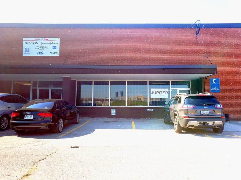 More Photos Of 1399 Kennedy Rd, Toronto Flex For Lease