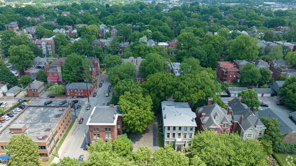 More Photos Of 1337 S 4th St, Louisville Apartments For Sale