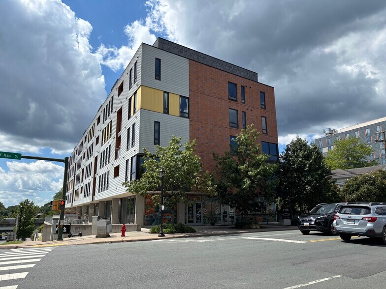 More Photos Of 1000 W Main St, Charlottesville Apartments For Lease