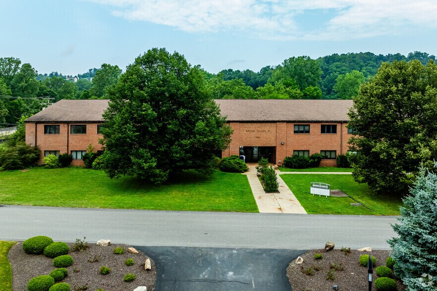 More Photos Of 2600 Boyce Plaza Rd, Pittsburgh Office For Lease