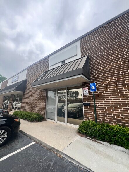 More Photos Of 3480 Oakcliff Rd, Doraville Unknown For Lease