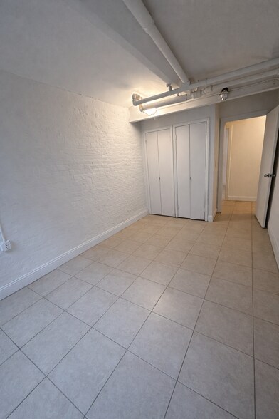 More Photos Of 124 Thompson St, New York Apartments For Lease