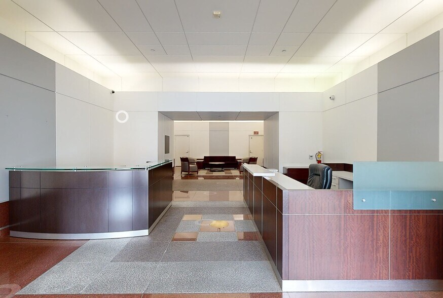 More Photos Of 525 N Brand Blvd, Glendale Office For Sale