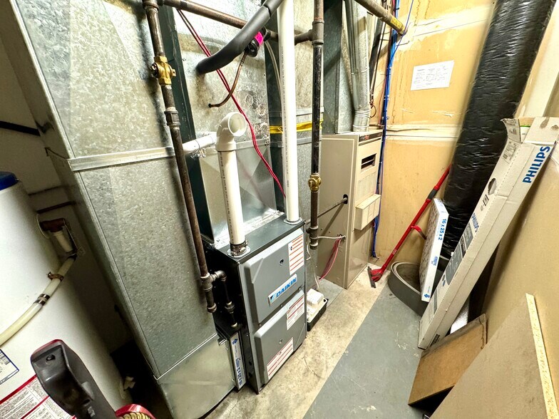 More Photos Of 7969 49 Av, Red Deer Industrial For Sale