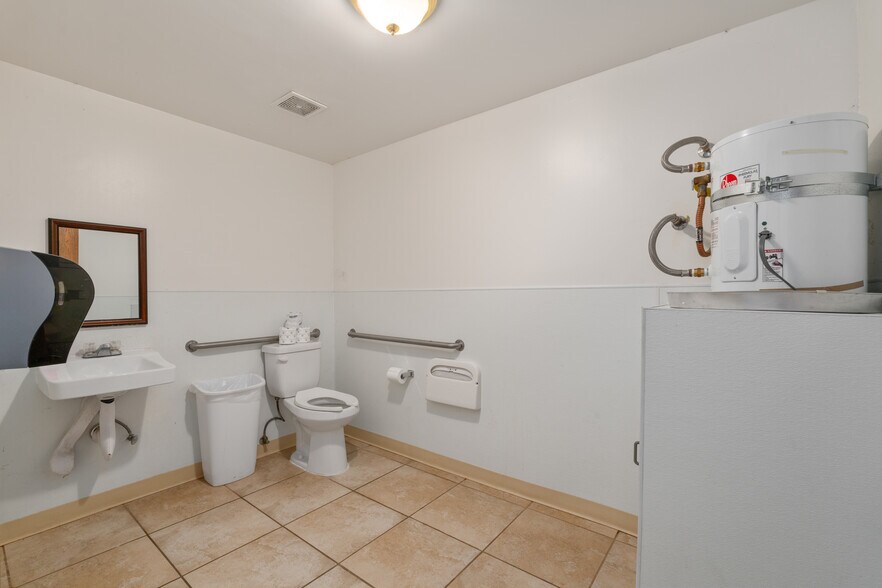 More Photos Of 37400 Falling Springs Rd, Yucaipa Religious Facility For Sale