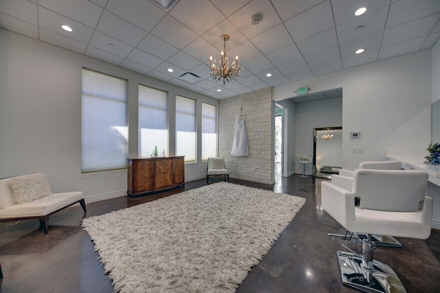 More Photos Of 25566 Bradbury Dr, Hockley Winery Vineyard For Sale