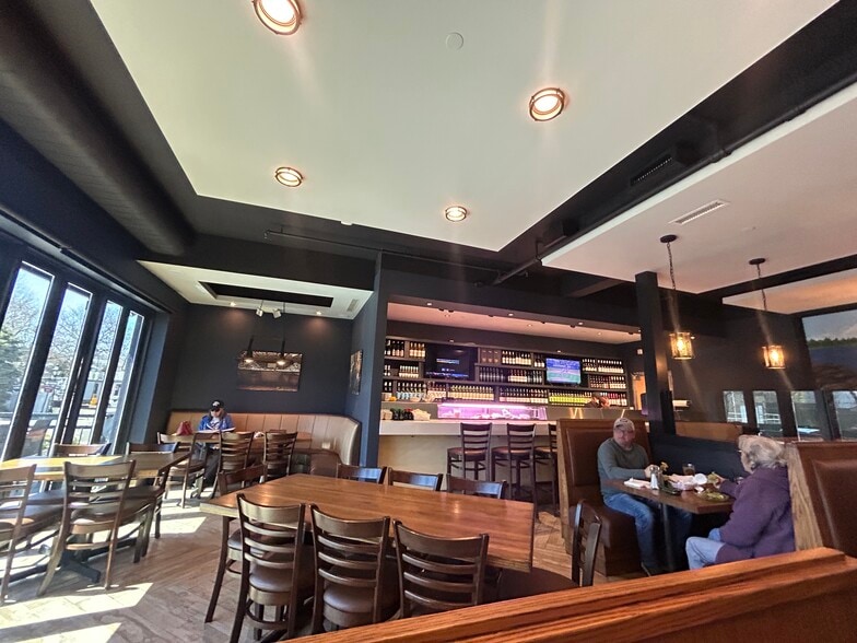 More Photos Of 134 Main St, Port Jefferson Restaurant For Sale
