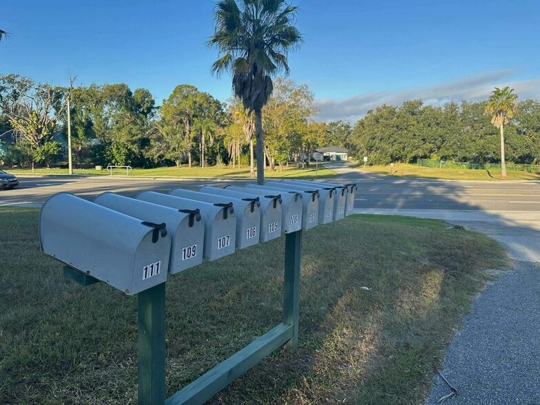 More Photos Of 100 NE 10th Ter, Mulberry Multifamily For Sale