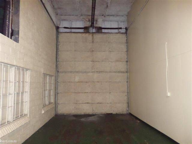 More Photos Of 6509 Dyke Rd, Clay Township General Retail For Sale