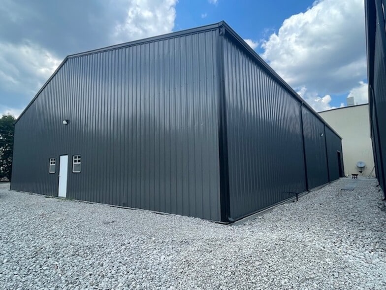 More Photos Of 3745 County Road 997, McKinney Warehouse For Lease