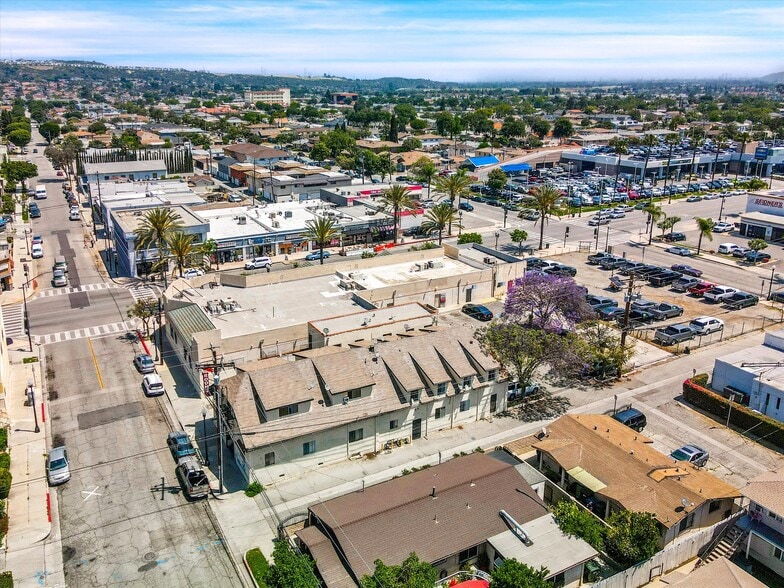 More Photos Of 413 W Whittier Blvd, Montebello General Retail For Sale