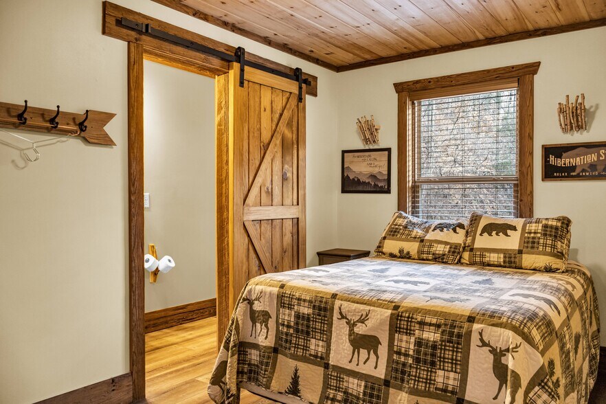 More Photos Of , Tellico Plains Unknown For Sale