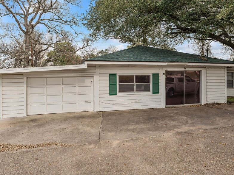 More Photos Of 3102 Montgomery Rd, Huntsville Apartments For Sale