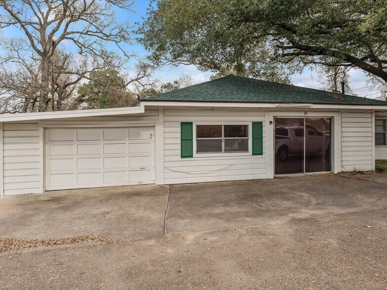 More Photos Of 3102 Montgomery Rd, Huntsville Apartments For Sale