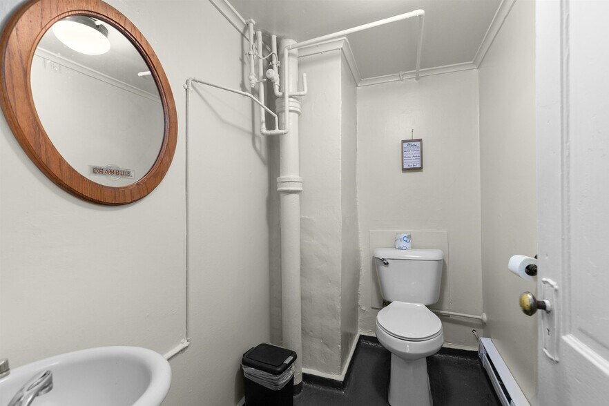 More Photos Of 1027 S Main St, Oshkosh Restaurant For Sale