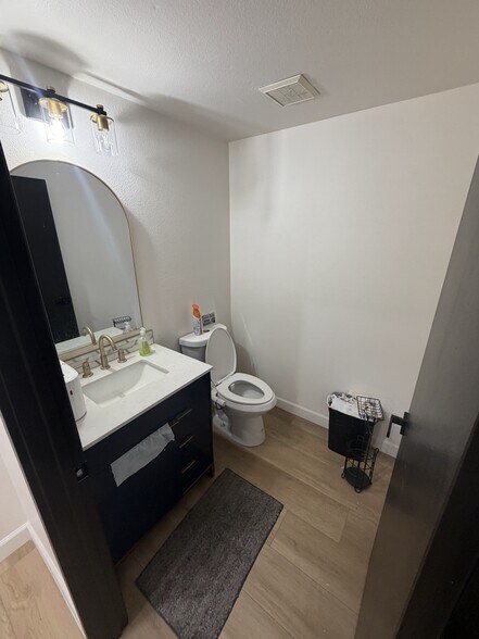 More Photos Of 2340 Tampa Ave, El Cajon Office For Lease