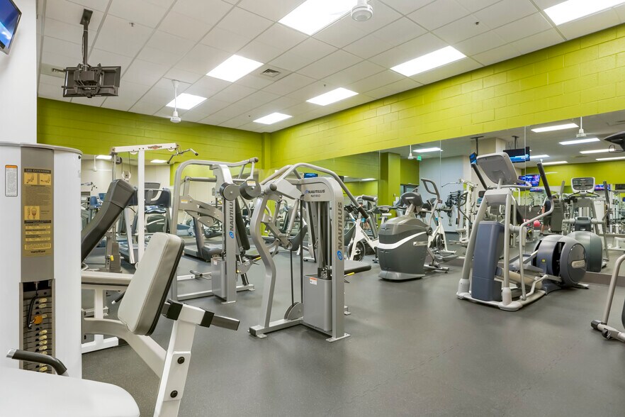 More Photos Of 6300 S Syracuse Way, Centennial Office For Lease