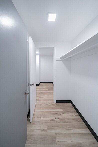 More Photos Of 27 NW Main St, Blackfoot Storefront Retail Office For Sale