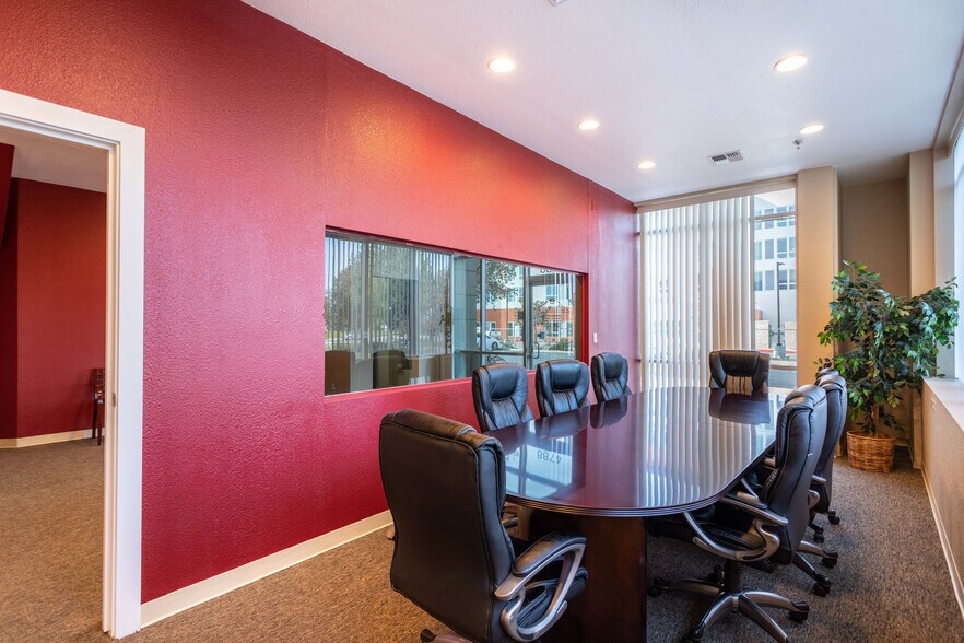 More Photos Of 4750-4794 Duckhorn Dr, Sacramento Research And Development For Lease