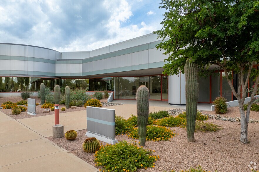 More Photos Of 3480 E Britannia Dr, Tucson Unknown For Lease