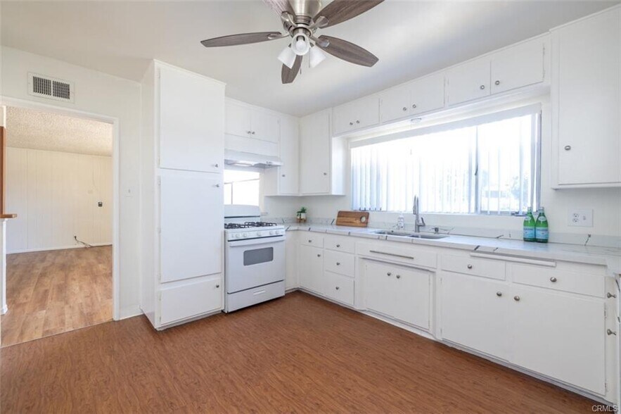 More Photos Of 2912 W Via Acosta, Montebello Apartments For Sale