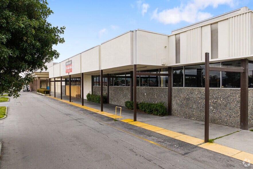 More Photos Of 635 N Azusa Ave, West Covina Freestanding For Sale
