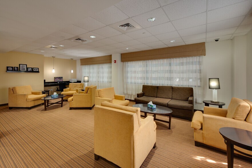 More Photos Of 1840 N Church Rd, Liberty Hotel For Sale