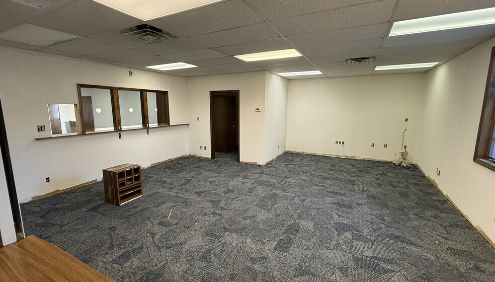 More Photos Of 1956-1964 E Whipp Rd, Dayton Medical For Sale